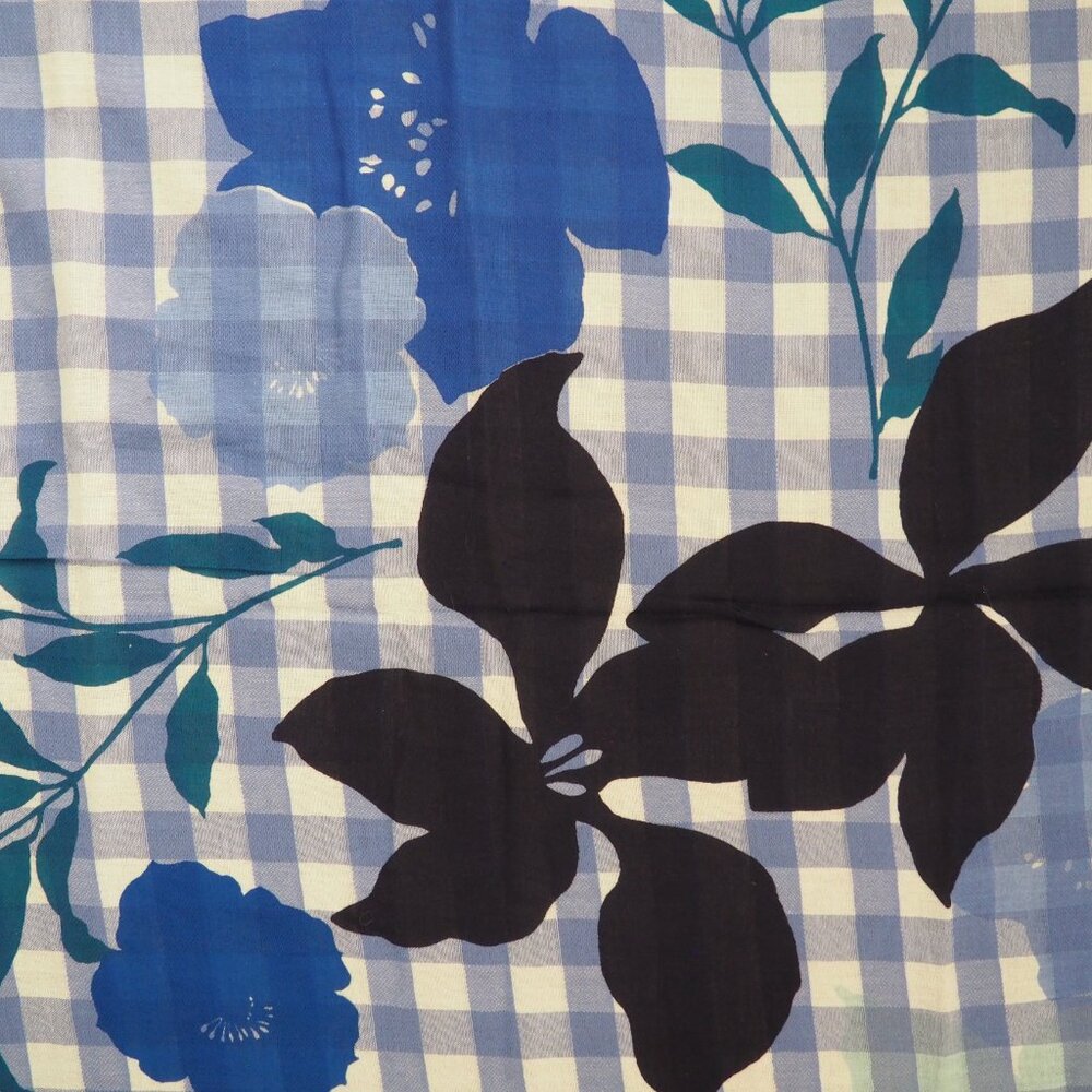 !! Ann Taylor Loft Gingham Floral Scarf - Picture 3 of 4